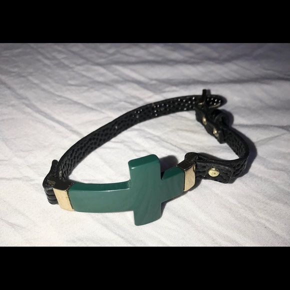 Cross Bracelet - Picture 1 of 1